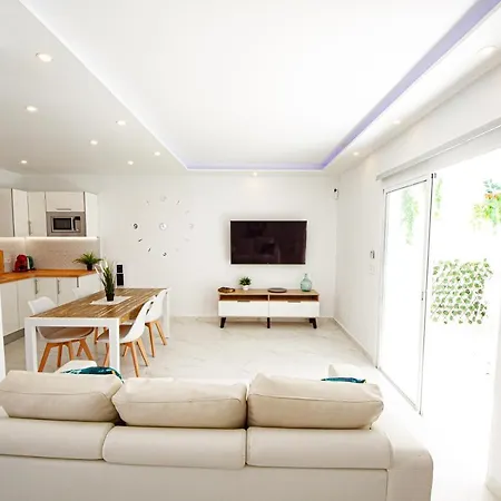 Vakantiehuis Point 3 Bed House Arona (Tenerife)