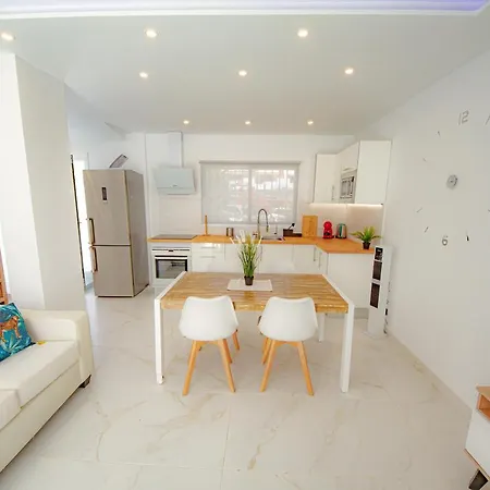 Hébergement de vacances Point 3 Bed House Arona (Tenerife)